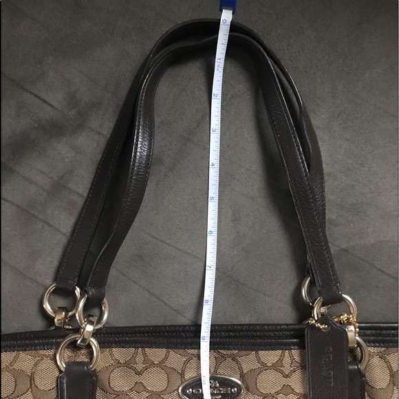 Coach Signature Bag - Picture 11 of 16